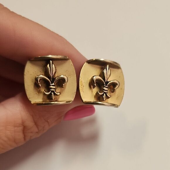 Gold Tone Fleur-de-Lis Cufflinks - Picture 3 of 8